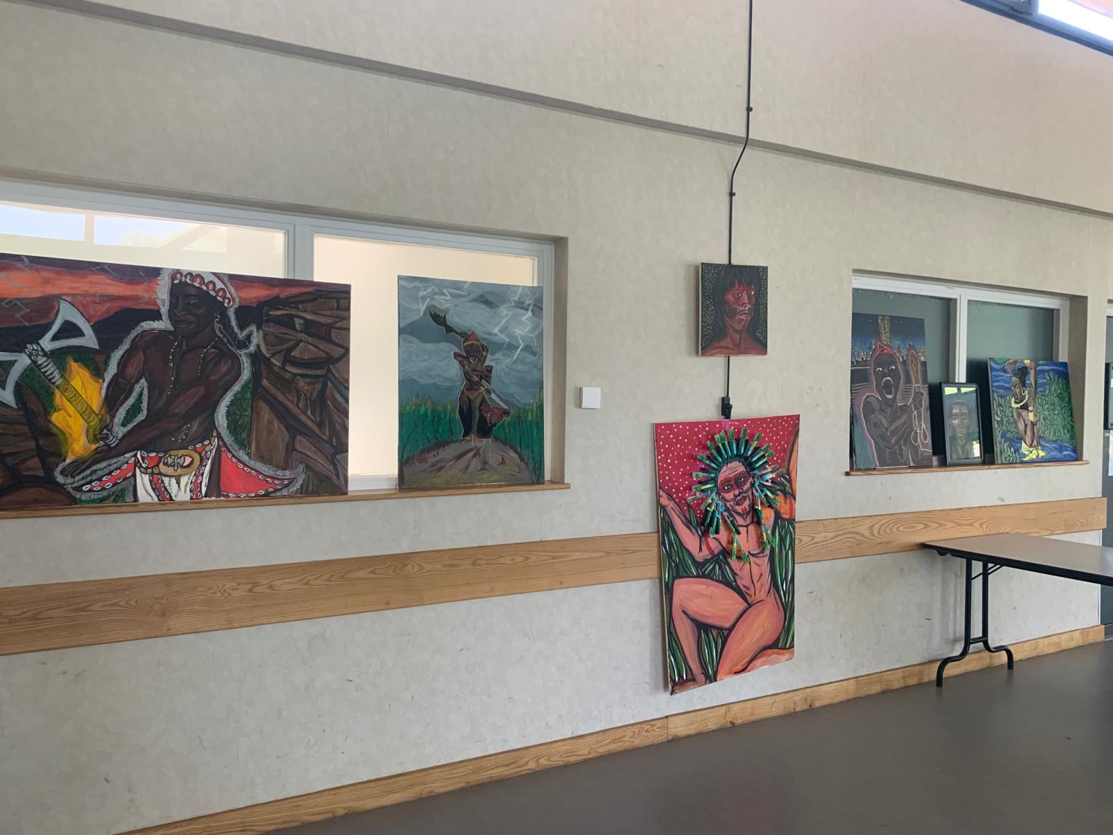 L'exposition, entre orixás et portraits